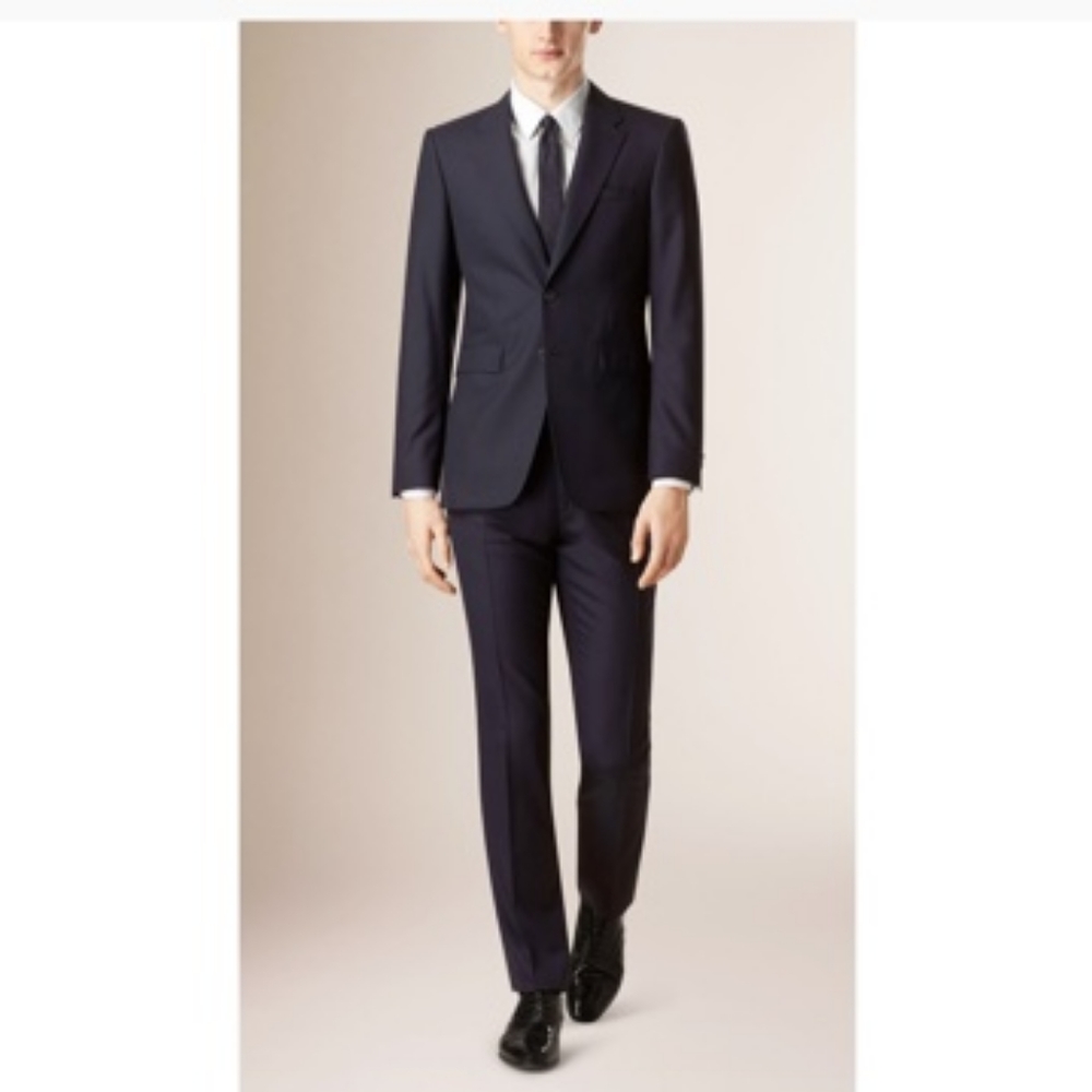 Burberry London Mens Suit Size 44 US/54 UK Short Navy